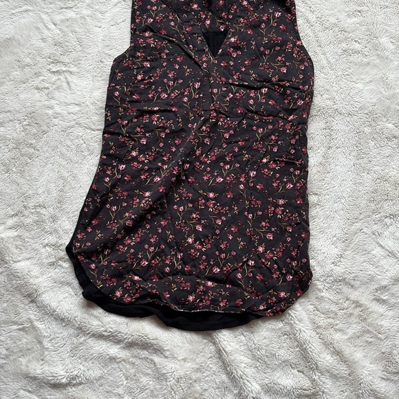 Le Château Black Floral Sleeveless Blouse - Size XXS - Picture 4 of 5